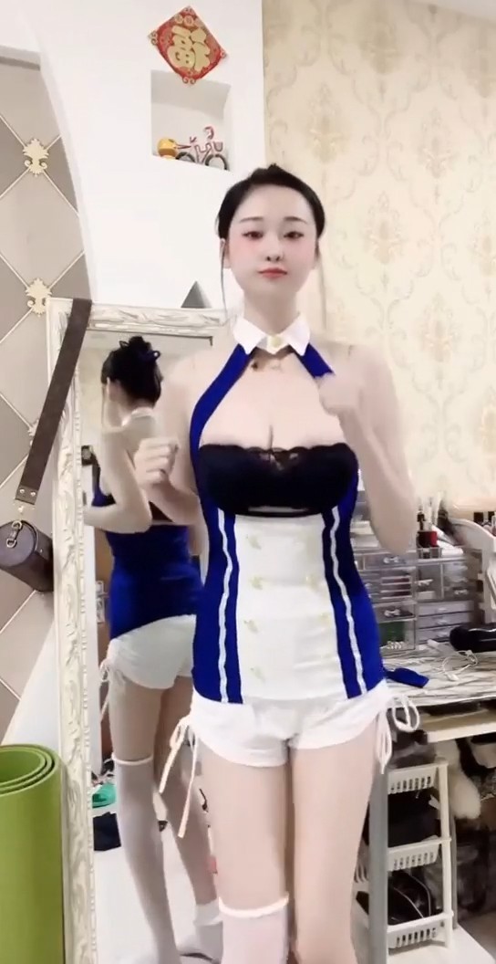 [小姐姐]230710快手主播男王定制抖胸短视频[3V/25 MB]预览图 2