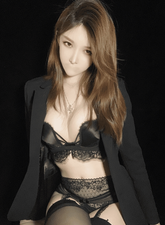一小央泽 – 黑丝小姐姐套图合集【持续更新中】预览图 3 一小央泽 – 黑丝小姐姐套图合集【持续更新中】预览图 3