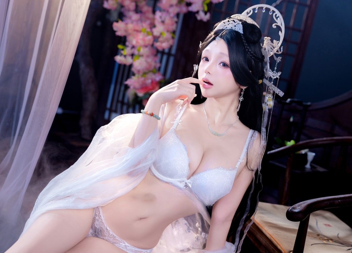 日奈娇 NO.246 白月光预览图 3 日奈娇 NO.246 白月光预览图 3