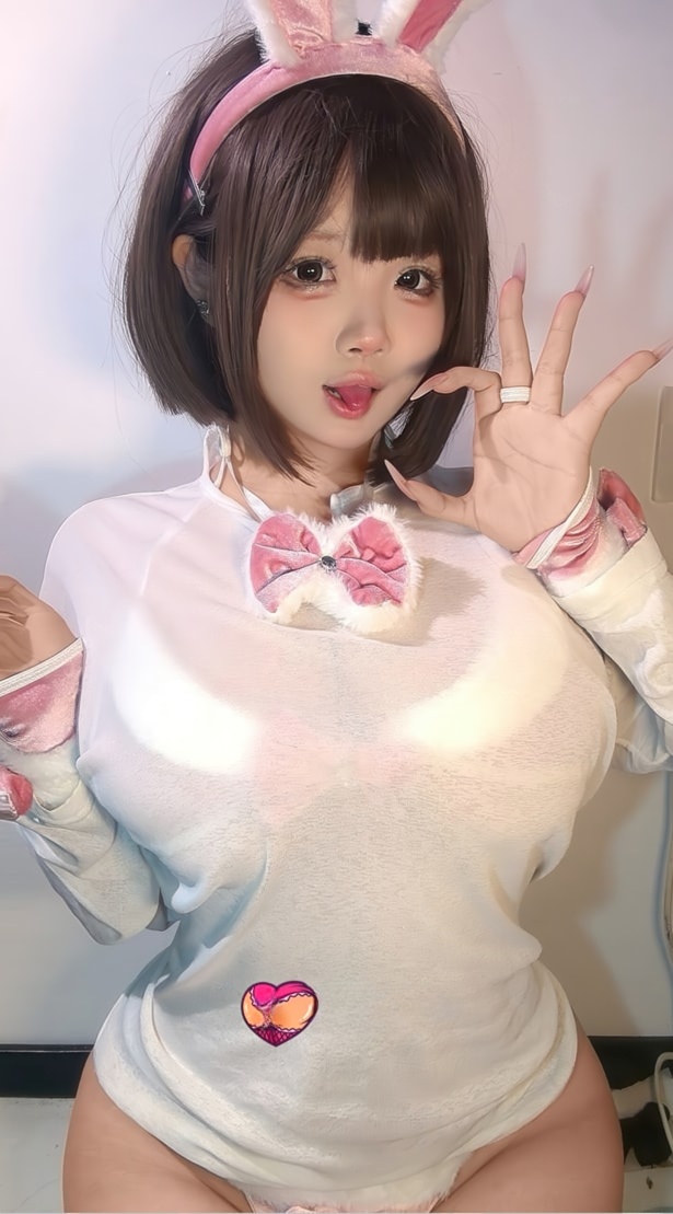 宝钡bei – 丝绒兔兔自拍