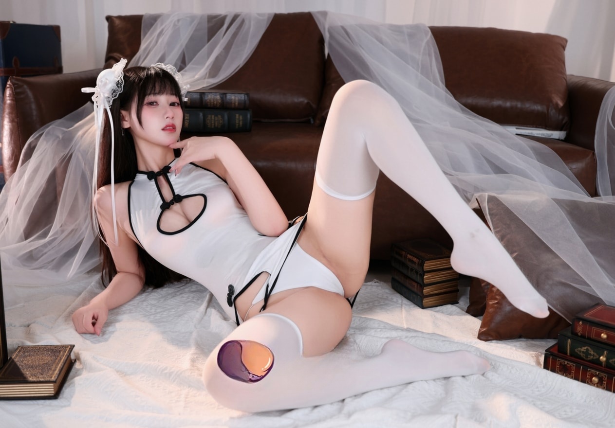 羽生三未 – NO.38 七夕白旗袍预览图 2 羽生三未 – NO.38 七夕白旗袍预览图 2